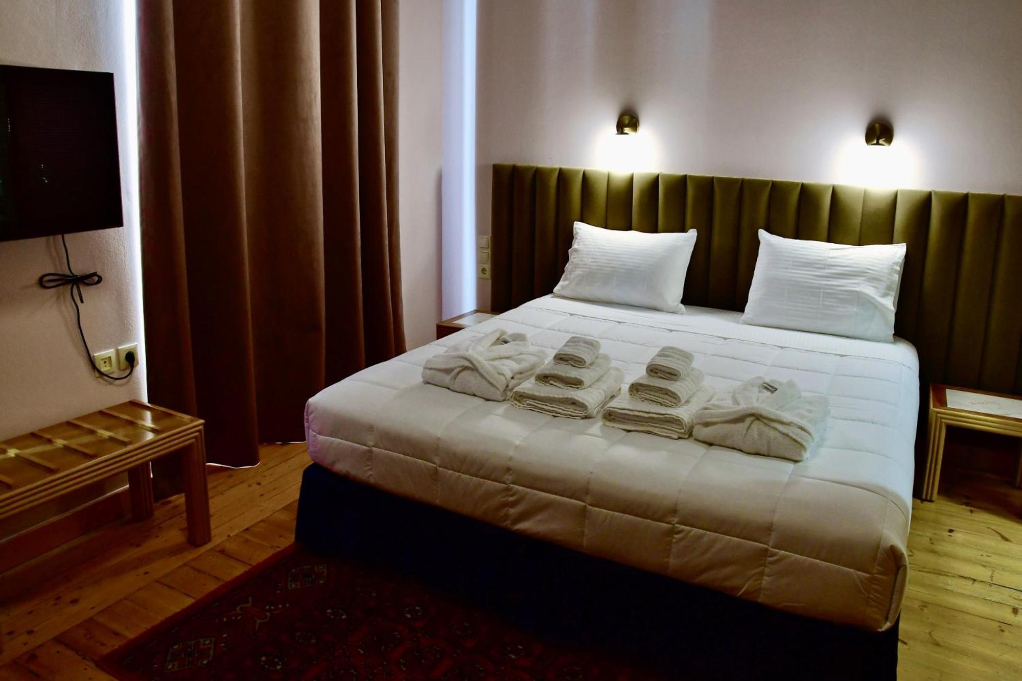 Vasilikon Hotel 1888 The Past Is Present Historical Preservation Monument Каламата Екстериор снимка